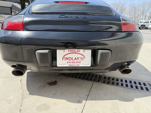 Used 2000 Porsche 911 Carrera 4 image 34