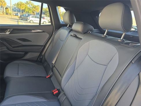 New 2026 Volkswagen Tiguan SE R-Line image 11