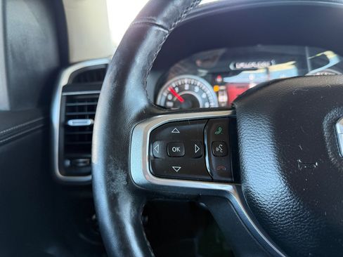 Used 2019 RAM 1500 Laramie image 17