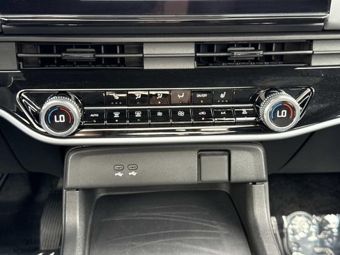 Used 2024 Honda Prologue Touring image 7