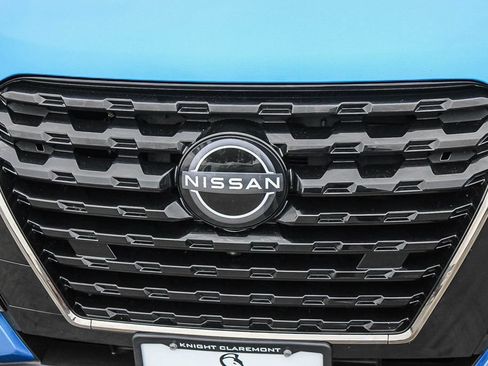 Used 2024 Nissan Kicks SR FWD image 6
