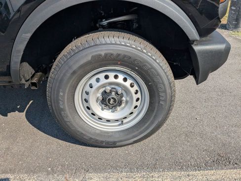 New 2025 Ford Bronco 4-Door image 11