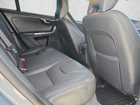 Used 2018 Volvo V60 T5 Cross Country w/ Convenience Package image 20