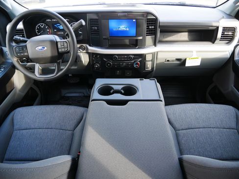 New 2026 Ford F350 XL w/ XL Chrome Package image 7