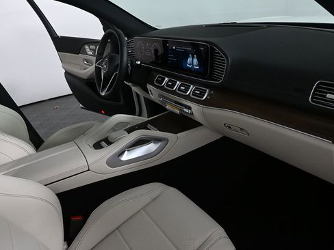 New 2026 Mercedes-Benz GLS 450 4MATIC image 24