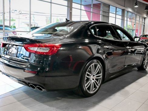 Used 2018 Maserati Quattroporte S GranLusso Q4 AWD/4WD image 5
