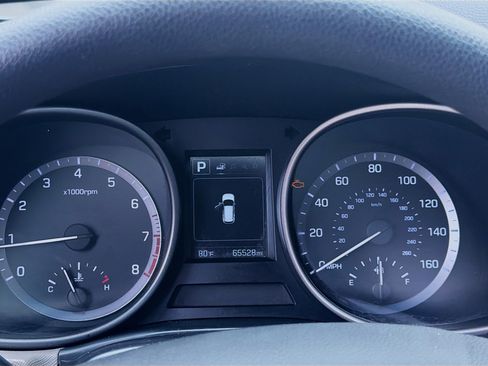 Used 2018 Hyundai Santa Fe Sport AWD/4WD image 9