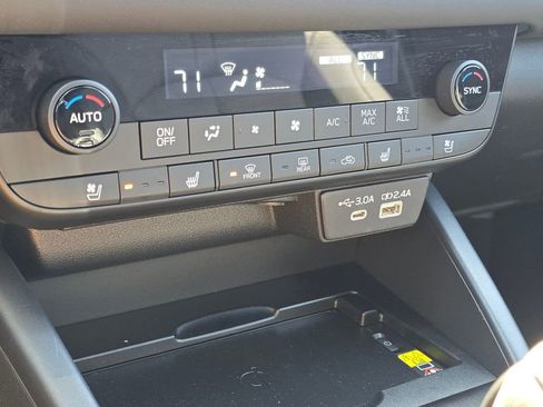 Used 2026 Subaru Outback Touring XT AWD/4WD image 34