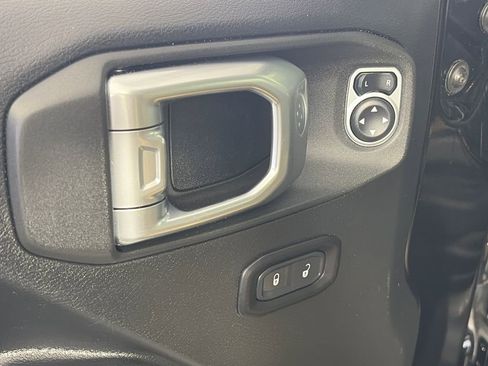 Used 2019 Jeep Wrangler Unlimited Sport S AWD/4WD image 27