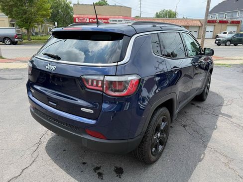 Used 2019 Jeep Compass Latitude AWD/4WD image 5