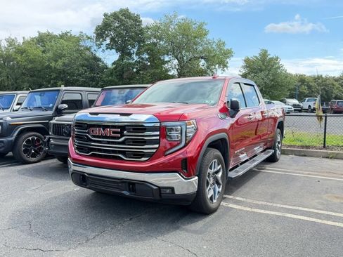 Used 2024 GMC Sierra 1500 SLT w/ SLT Premium Plus Package AWD/4WD image 3