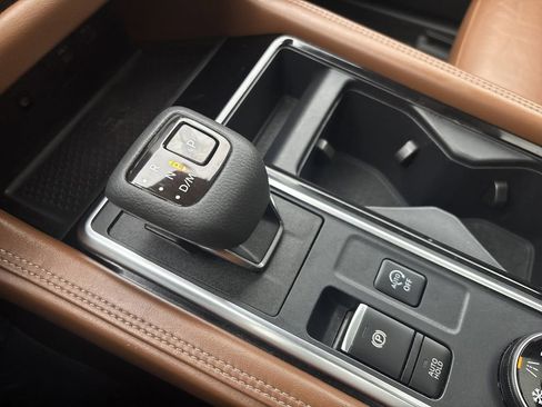 Used 2023 Nissan Pathfinder Platinum w/ Lighting Package (N93) image 22