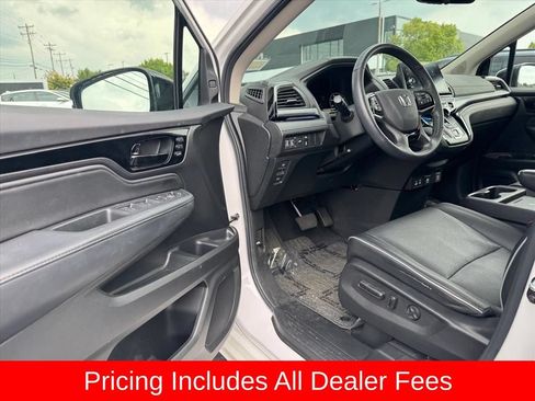 Used 2025 Honda Odyssey Elite image 16