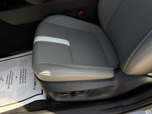Used 2025 Toyota Camry SE w/ Multimedia Upgrade Package FWD image 11