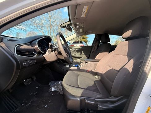 Used 2018 Chevrolet Malibu LS w/ LPO, Convenience Package 1 image 23