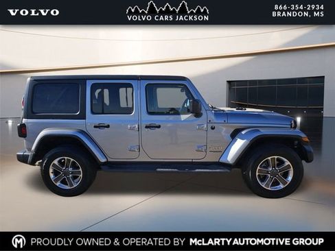 Used 2021 Jeep Wrangler Unlimited Sahara image 3