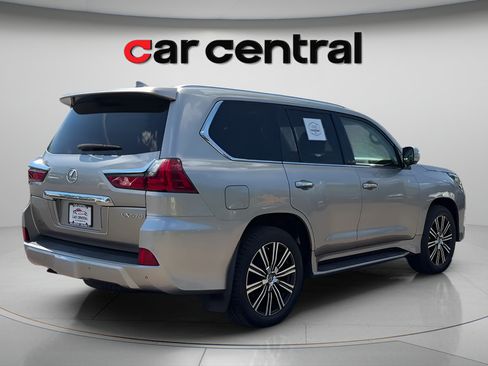 Used 2018 Lexus LX 570 4WD w/ Luxury Package image 5