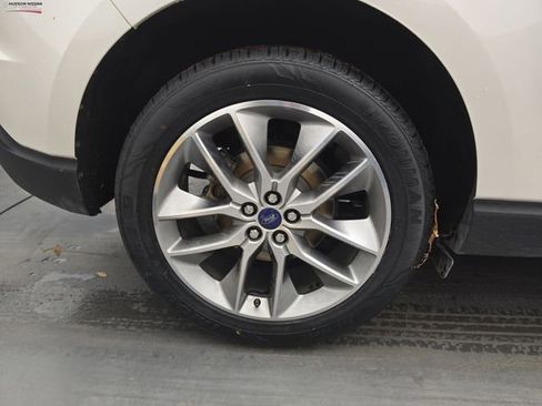 Used 2018 Ford Edge Titanium w/ Technology Package image 20