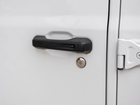 Used 2022 Jeep Wrangler Unlimited Sahara w/ LED Lighting Group image 51