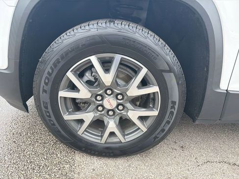 Used 2021 GMC Acadia SLE w/ Driver Convenience Package FWD image 20