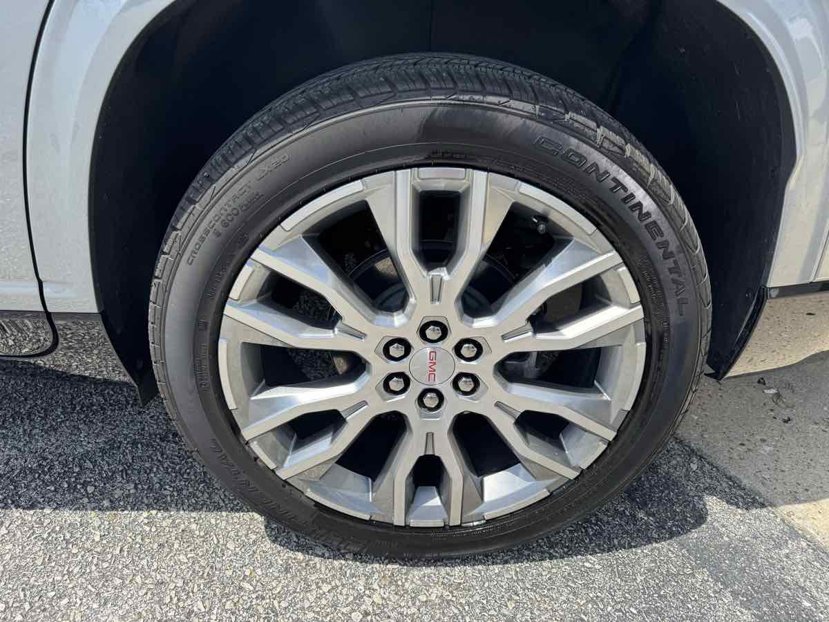 Used 2025 GMC Acadia Denali w/ Super Cruise Package AWD/4WD image 35