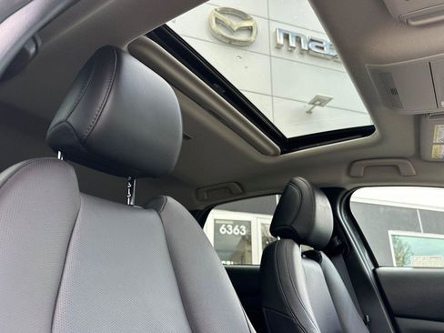 Certified 2025 MAZDA CX-30 AWD 2.5 S w/ Premium Package image 17