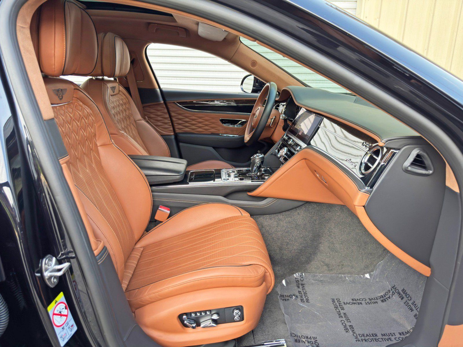 Used 2023 Bentley Flying Spur Azure AWD/4WD image 16