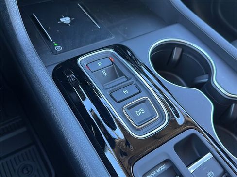 New 2025 Honda Pilot Touring image 32