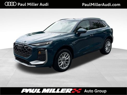 New 2026 Audi Q3 quattro 2.0T AWD/4WD image 1