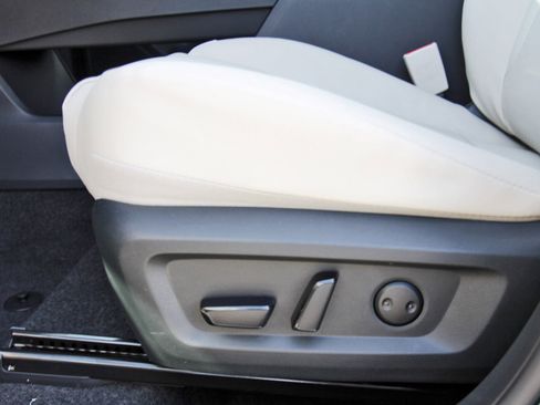 New 2026 Nissan Rogue Dark Armor FWD image 23