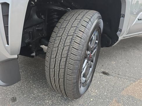 Used 2026 Toyota Tacoma TRD Sport AWD/4WD image 33