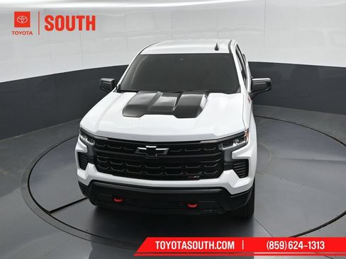 Used 2025 Chevrolet Silverado 1500 LT Trail Boss w/ Convenience Package II AWD/4WD image 48