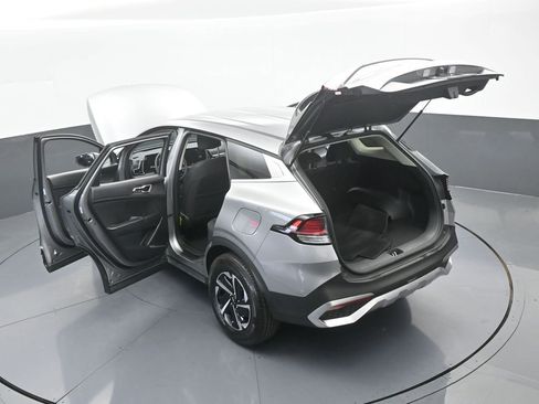 Used 2025 Kia Sportage LX image 58