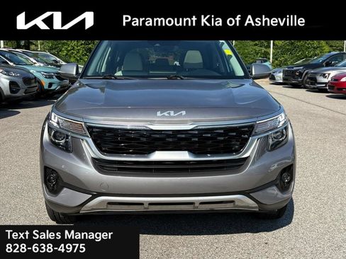 Used 2022 Kia Seltos EX AWD/4WD image 2