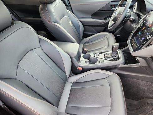 Certified 2025 Subaru Crosstrek 2.5i Limited AWD/4WD image 11