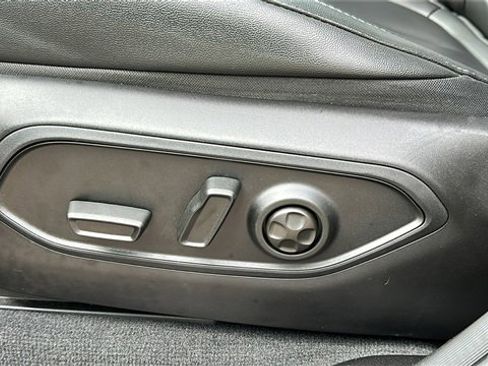 Used 2023 Jeep Grand Cherokee 4WD 4xe image 11