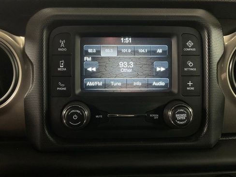 Used 2018 Jeep Wrangler Unlimited Sport image 16