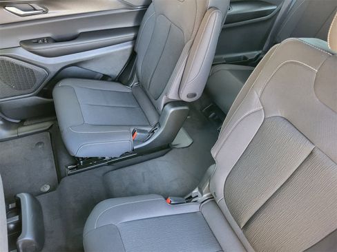 New 2025 Jeep Grand Cherokee L Laredo w/ Trailer Tow Package image 21