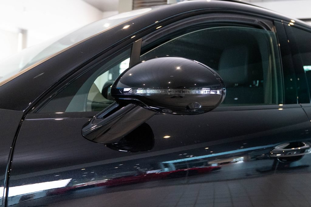 Certified 2024 Porsche Macan S AWD/4WD image 12
