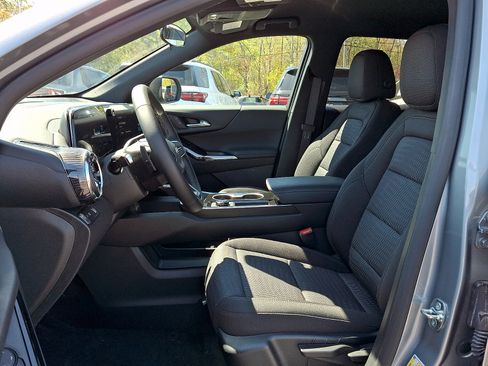 New 2026 Chevrolet Equinox LT FWD image 10