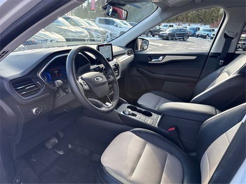 Certified 2021 Ford Escape Titanium w/ Titanium Elite Package image 9