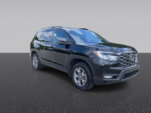 Used 2023 Honda Passport TrailSport image 3