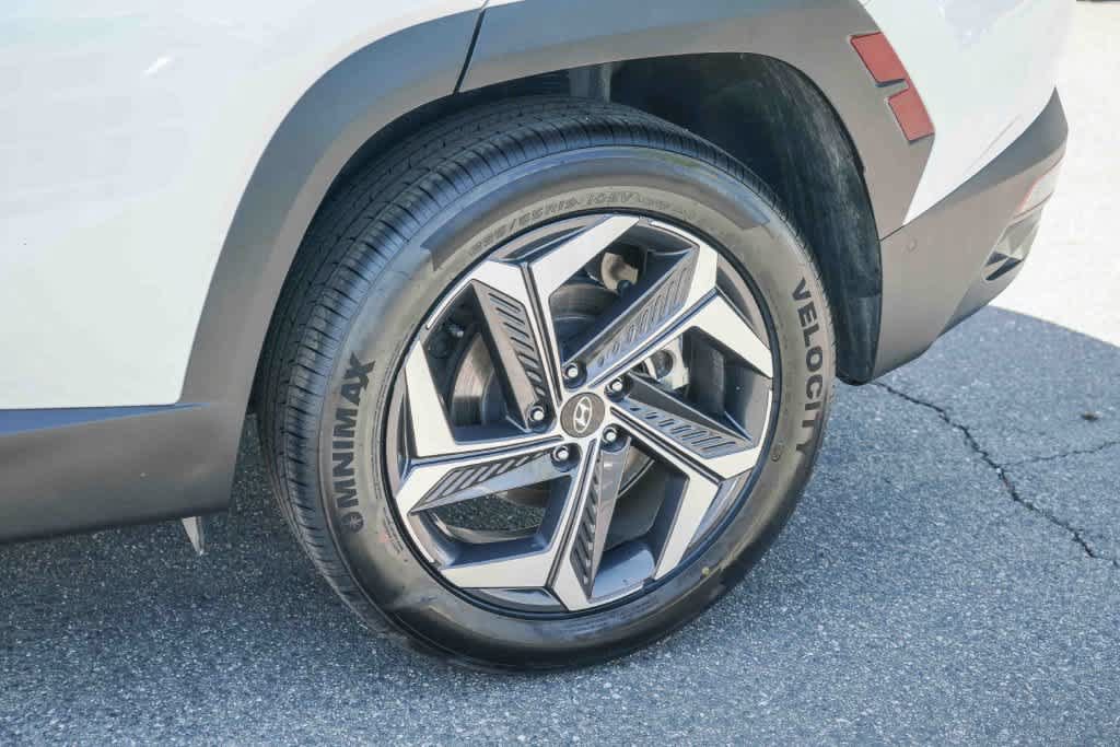 Used 2022 Hyundai Tucson Limited w/ Cargo Package AWD/4WD image 10