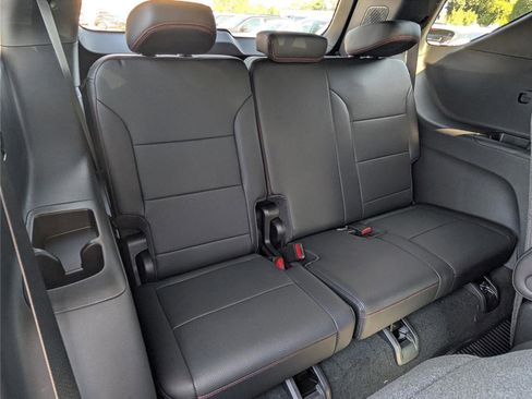 New 2026 Chevrolet Traverse Z71 image 10