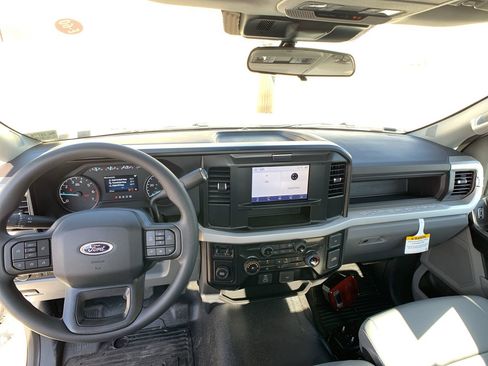 New 2026 Ford F250 XL w/ XL Chrome Package image 25