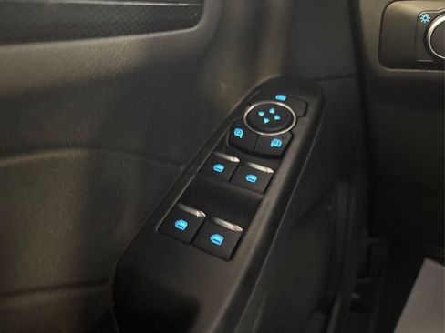 Certified 2025 Ford Escape ST-Line AWD/4WD image 35