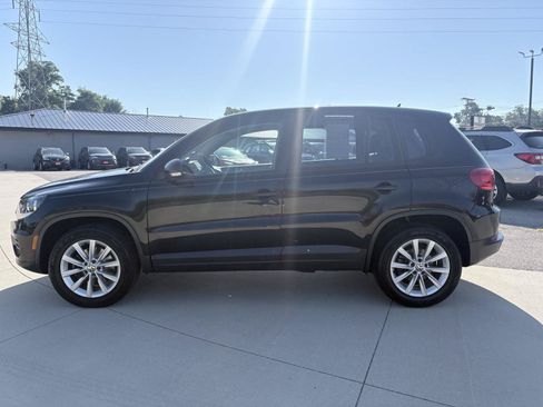 Used 2017 Volkswagen Tiguan S FWD image 9