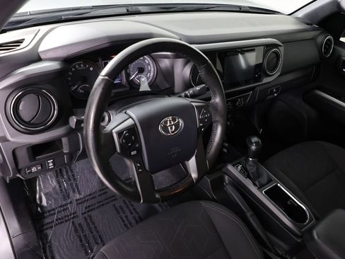 Used 2016 Toyota Tacoma TRD Sport w/ Towing Package RWD image 19