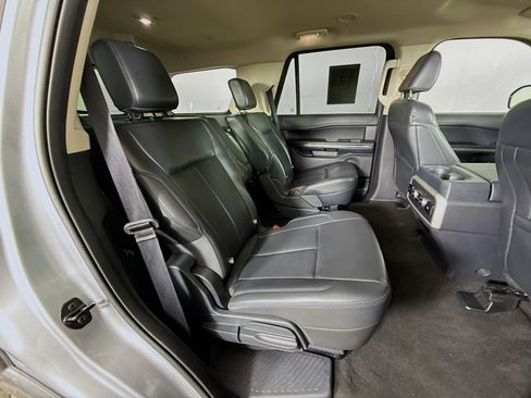 Used 2024 Ford Expedition XLT image 35