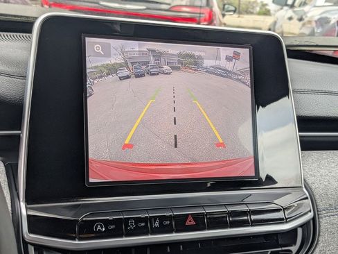 Used 2025 Jeep Compass Latitude w/ Sun & Sound Group image 20